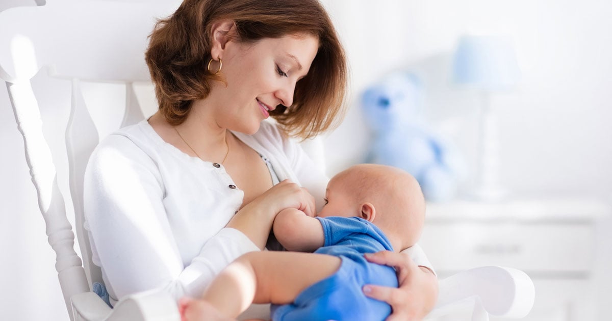 Como fica a amamentação após a licença-maternidade?